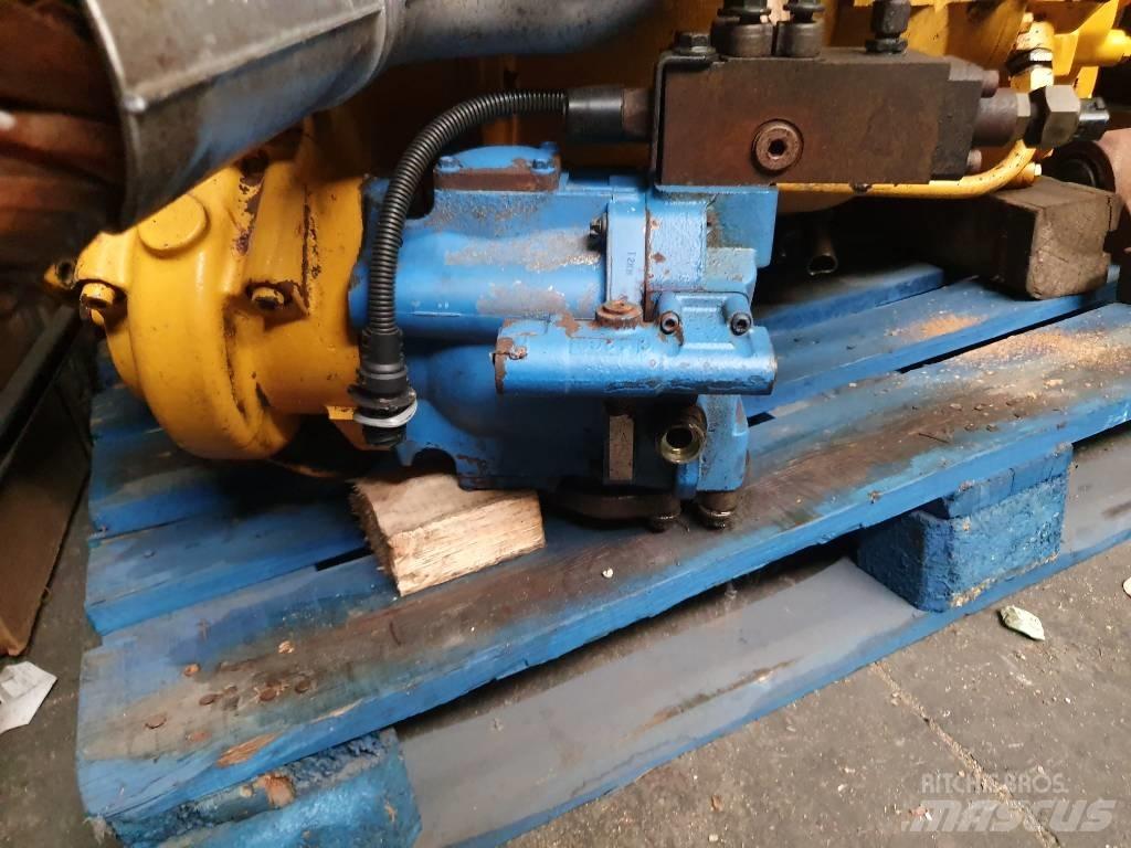 Volvo L90D 油壓