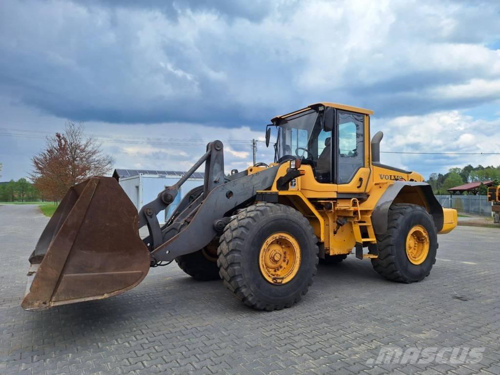 Volvo L 120 F 輪胎式裝載機