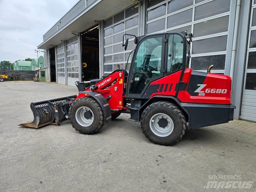 Schäffer 6680Z-II 輪胎式裝載機