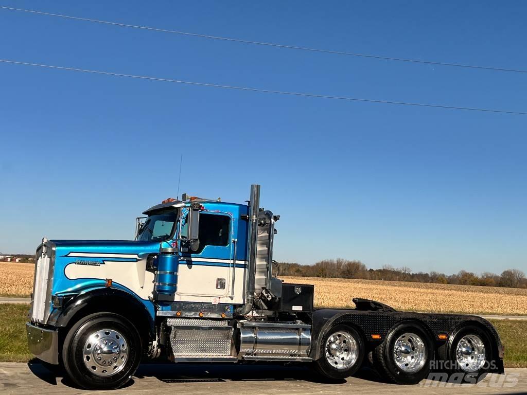 Kenworth W 900 曳引機組件
