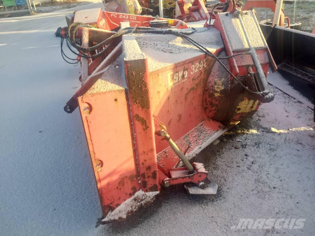 Esko 3292 掃雪機