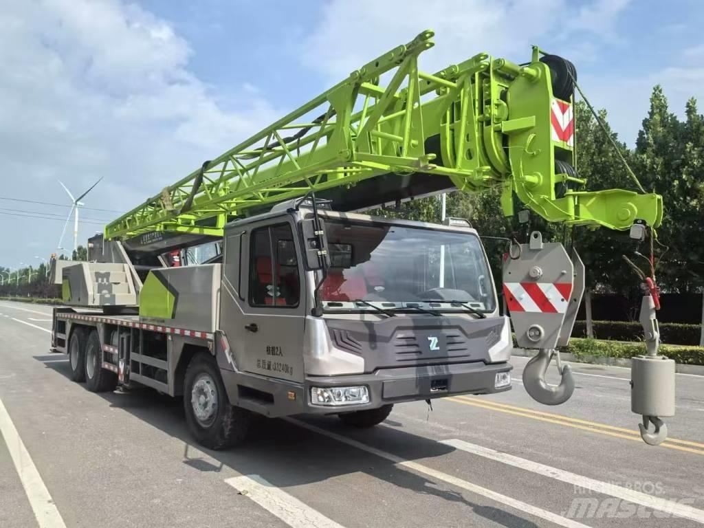 Zoomlion ZCT 251 V 吊車起重機、絞車吊貨機和物料升降機