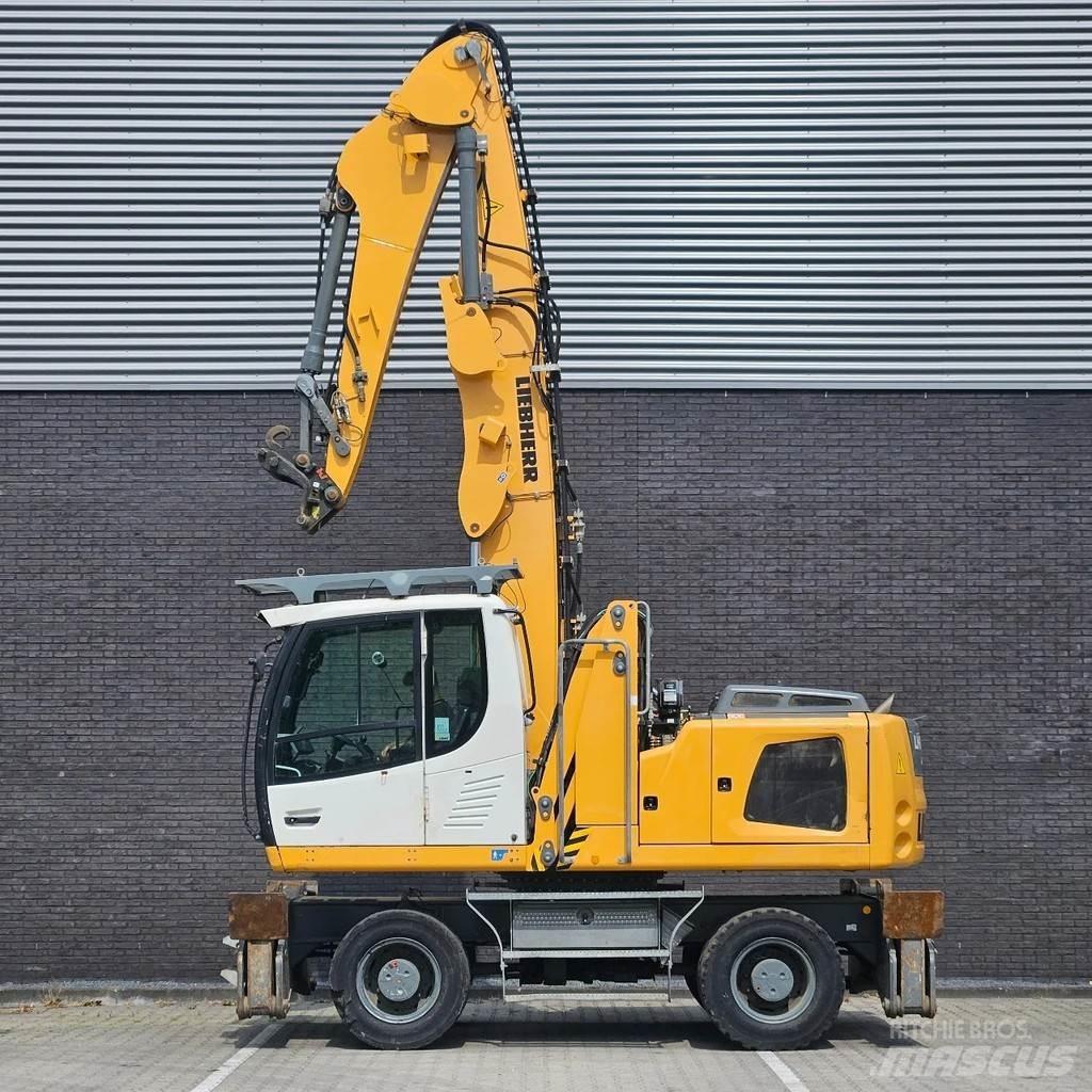 Liebherr LH22 廢棄物/工業用操作車