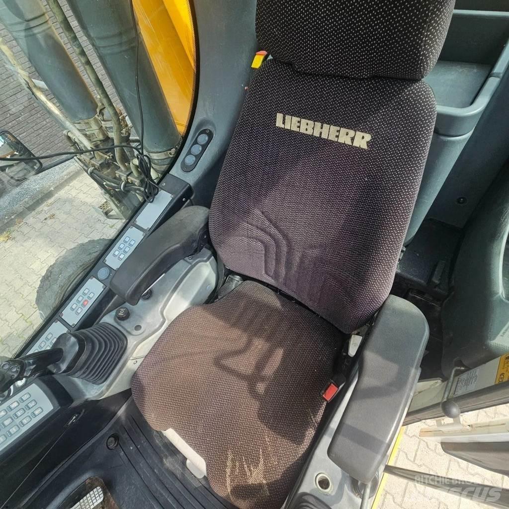 Liebherr LH22 廢棄物/工業用操作車