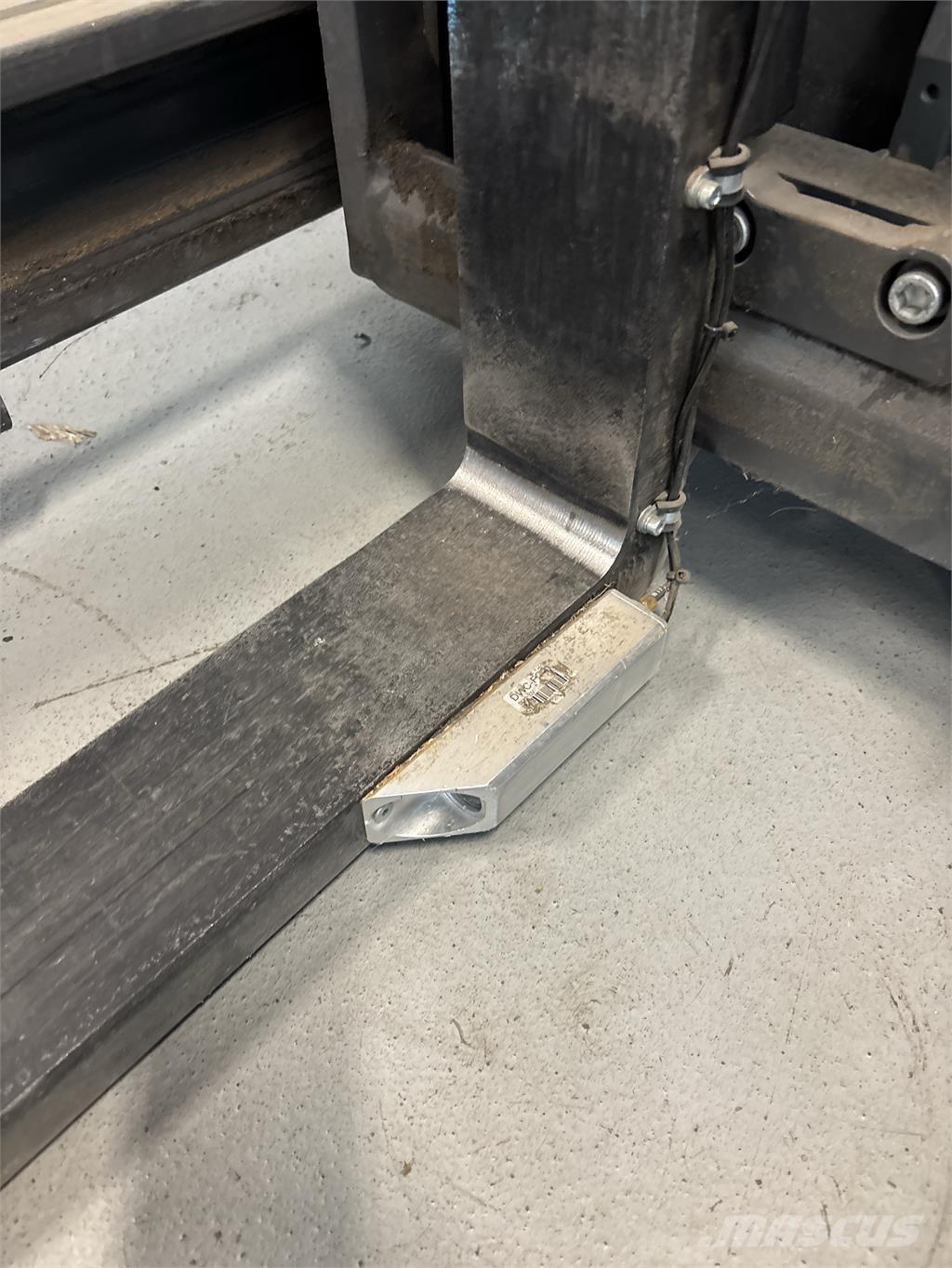 Atlet ULS140 前伸式堆高機(叉車)