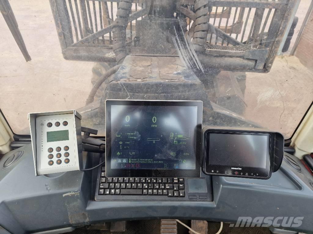 Komatsu 855 集運機