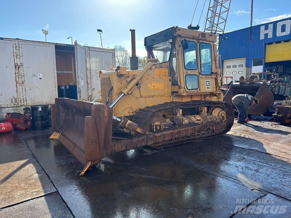 CAT D6D with winch 履帶推土機