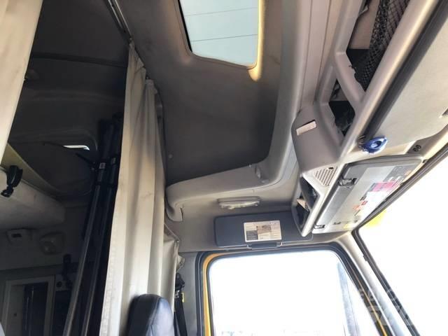 Volvo VNL 曳引機組件