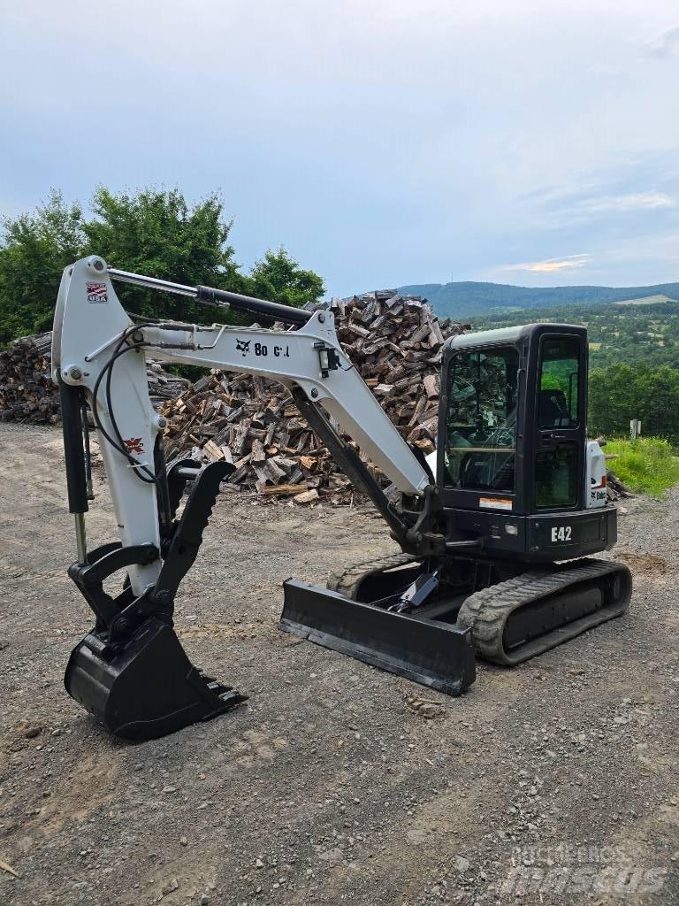 Bobcat E 42 小型挖土機/掘鑿機<7t(小型挖掘機)