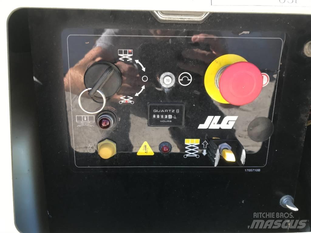 JLG M 3369 剪式升降機