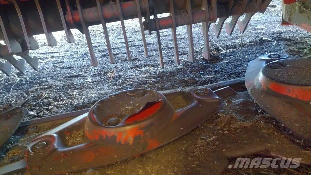 Kuhn FC 314 D FF 裝載與牽引式割草機