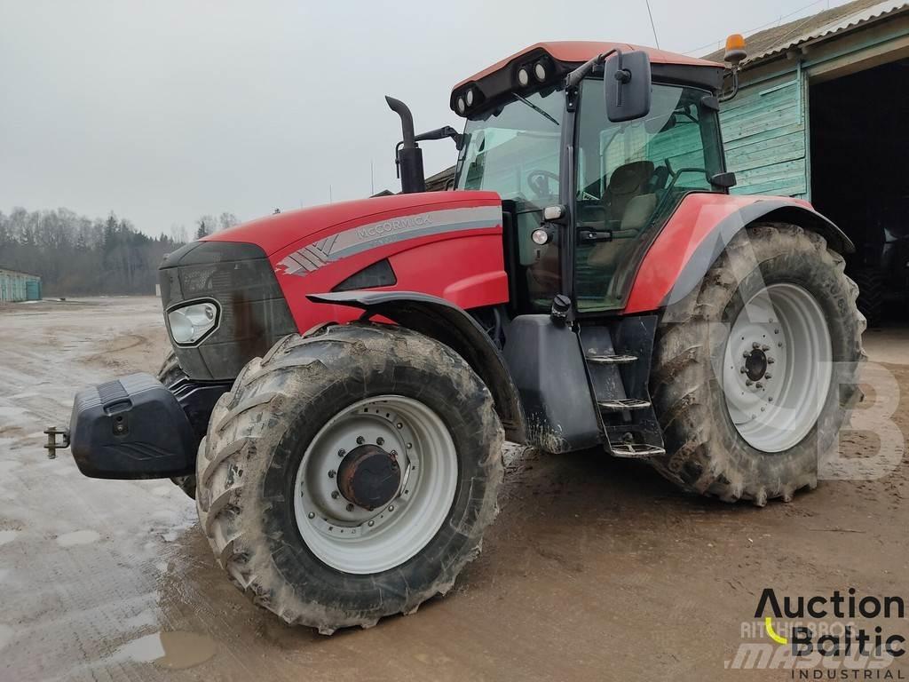 McCormick E-PLUS 曳引機
