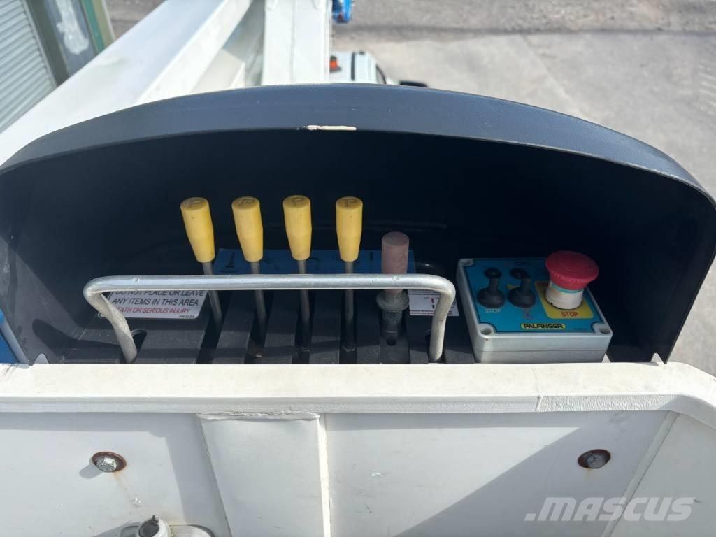 Palfinger P130A 卡車裝載高空作業車