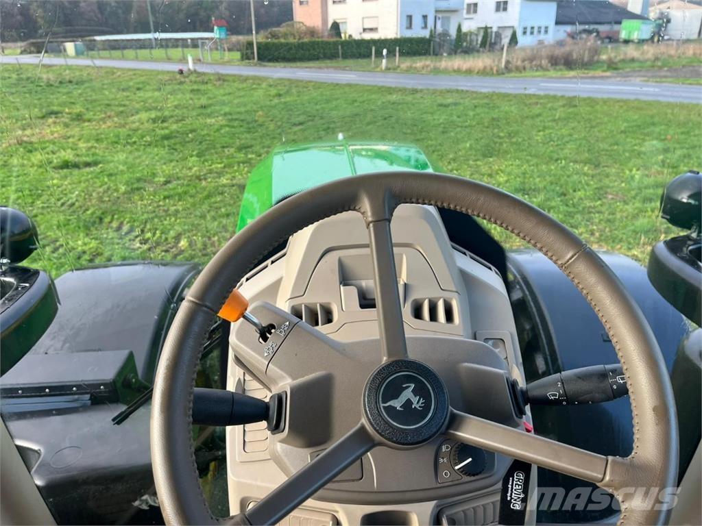 John Deere 6R215 曳引機