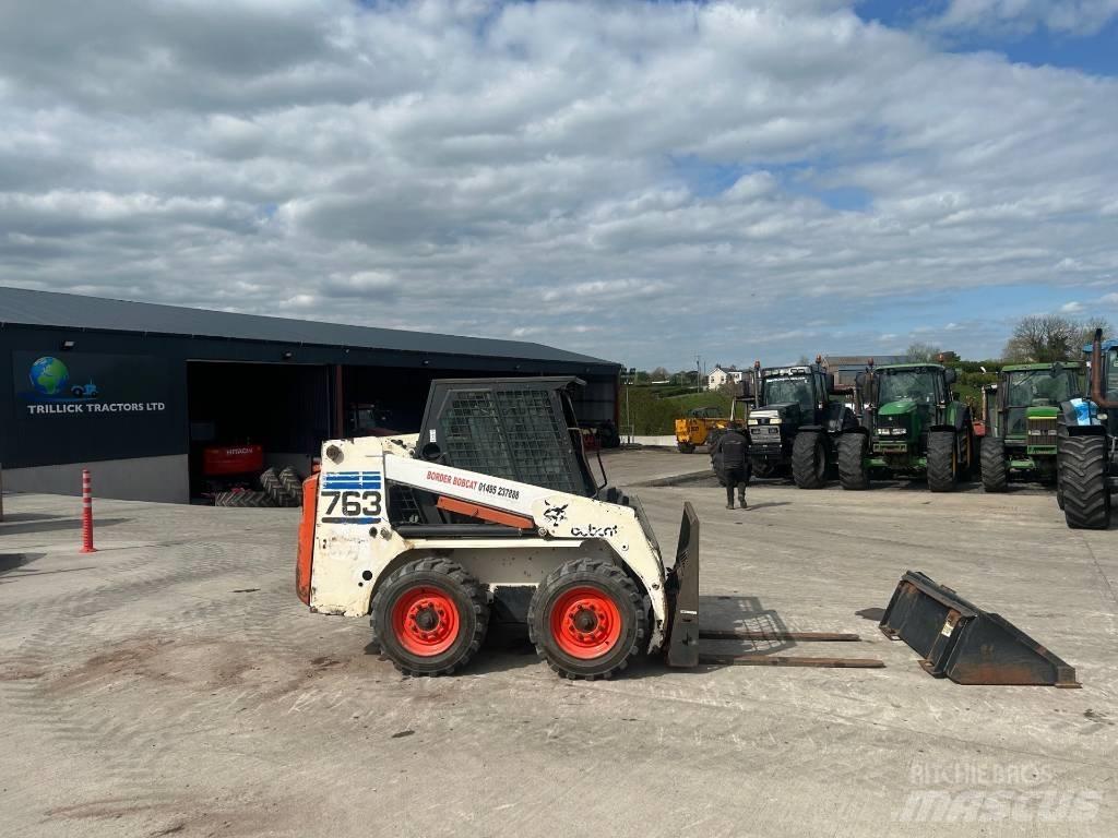 Bobcat 763 滑移轉向裝載機