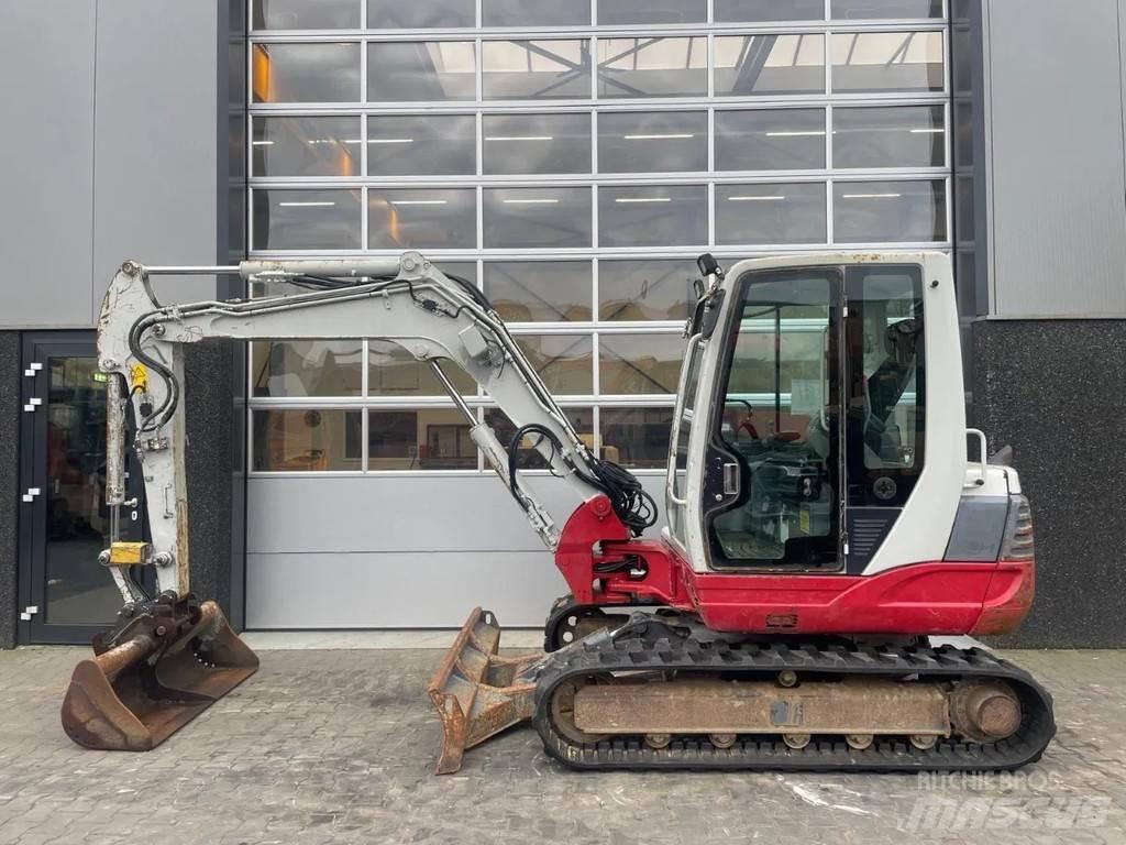 Takeuchi TB250 小型挖土機/掘鑿機<7t(小型挖掘機)