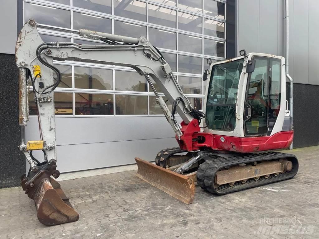Takeuchi TB250 小型挖土機/掘鑿機<7t(小型挖掘機)
