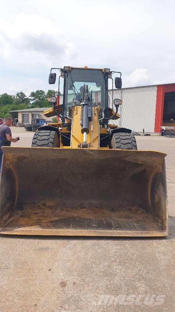 CAT 930 H 輪胎式裝載機