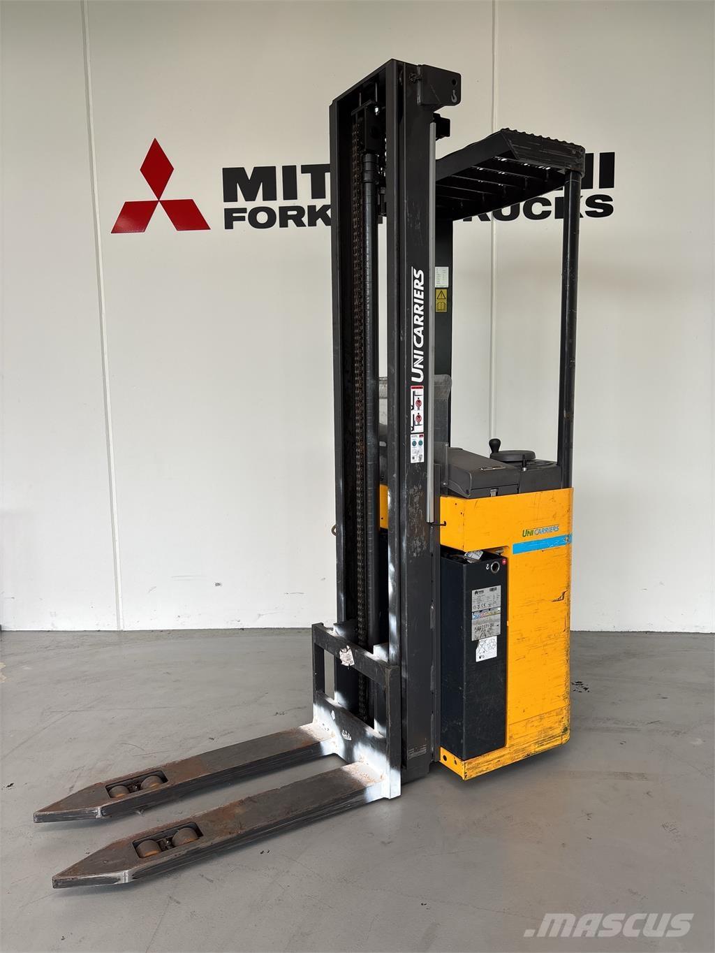 Atlet A160 自走式堆積機