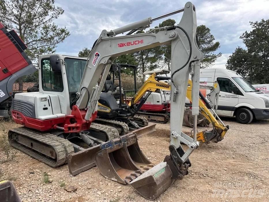 Takeuchi TB 250 小型挖土機/掘鑿機<7t(小型挖掘機)