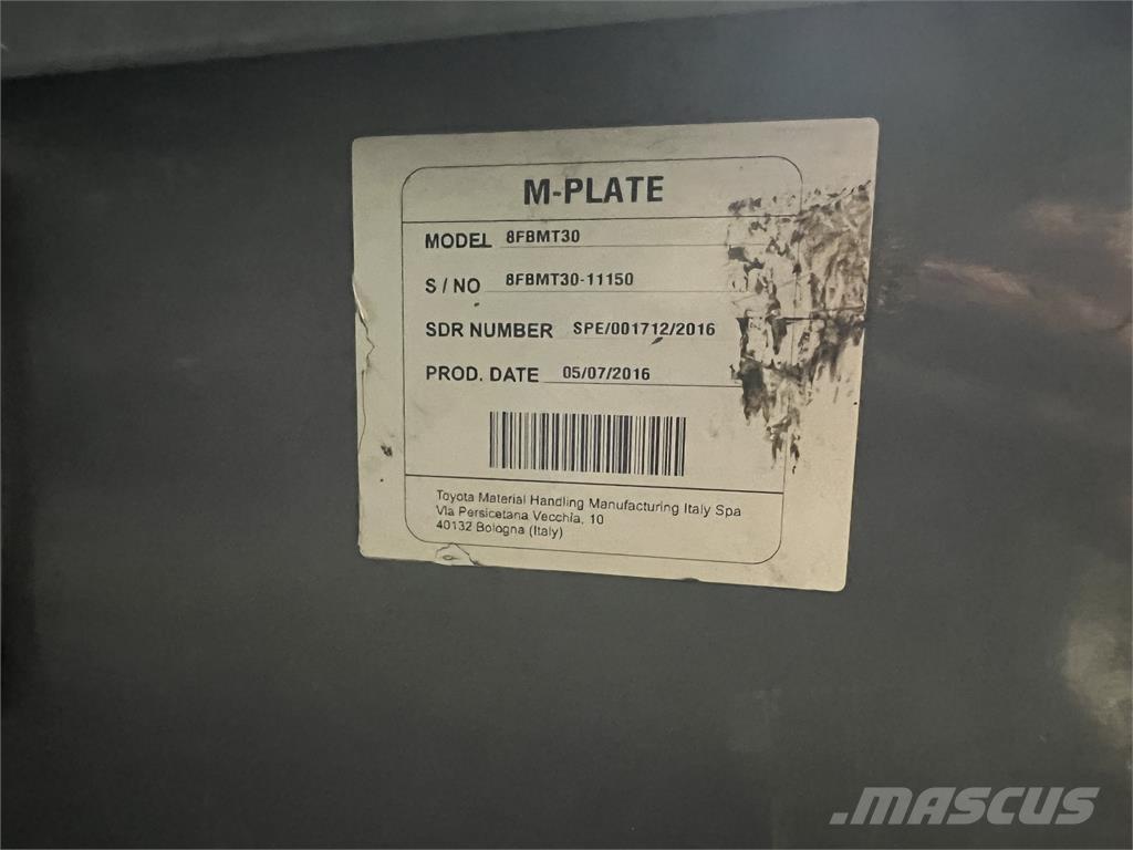 Toyota 8FBMT30 電動堆高機