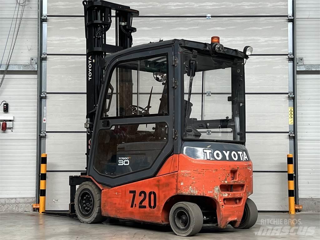 Toyota 8FBMT30 電動堆高機
