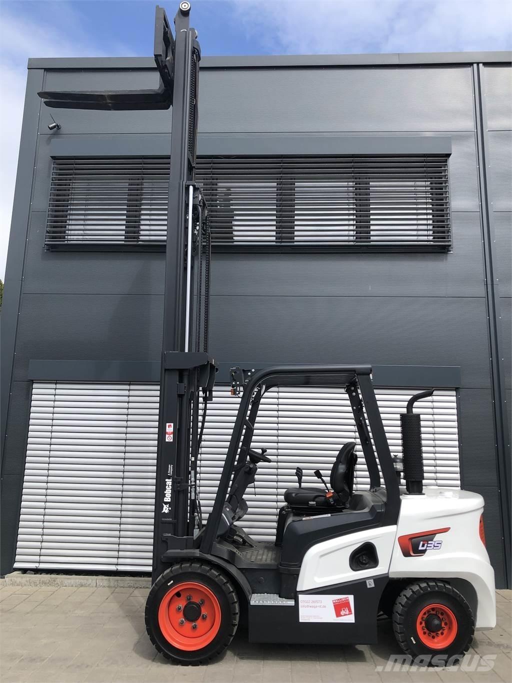 Bobcat D30NX 柴油卡車