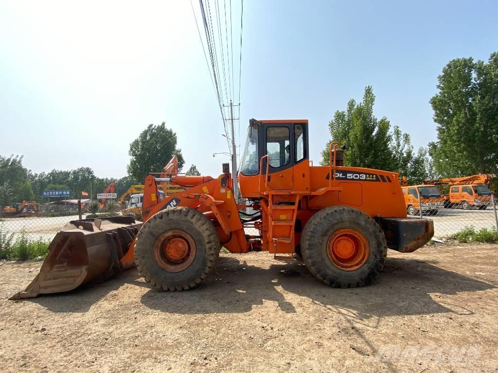 Doosan DL503 輪胎式裝載機