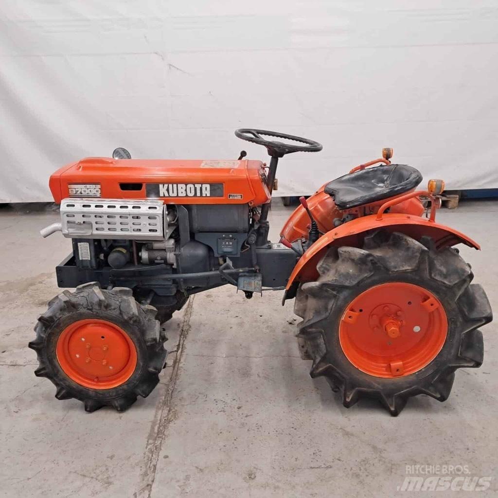 Kubota B 7000 曳引機