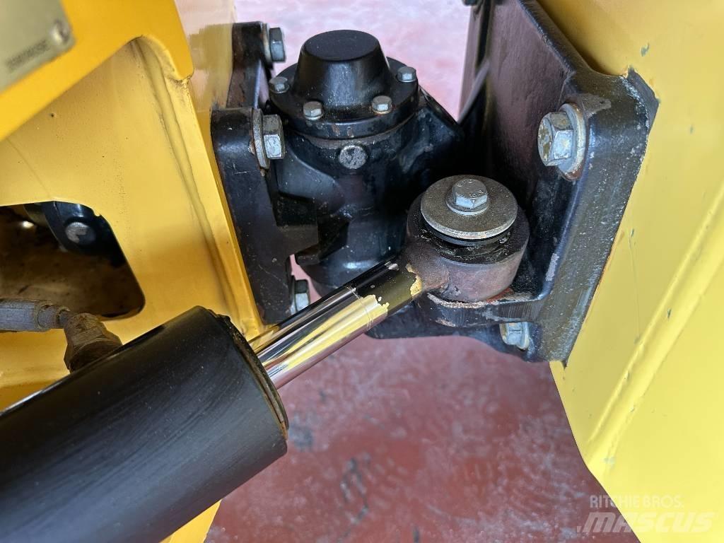 Dynapac CC 900 S 雙輪滾壓機