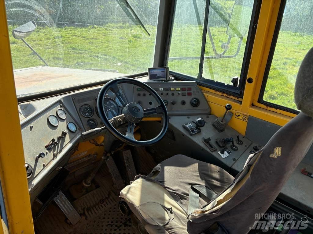 Volvo BM A 25 C 鉸接式起吊車