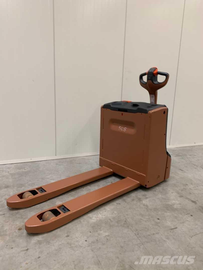 Linde T16 行走控制式堆積機