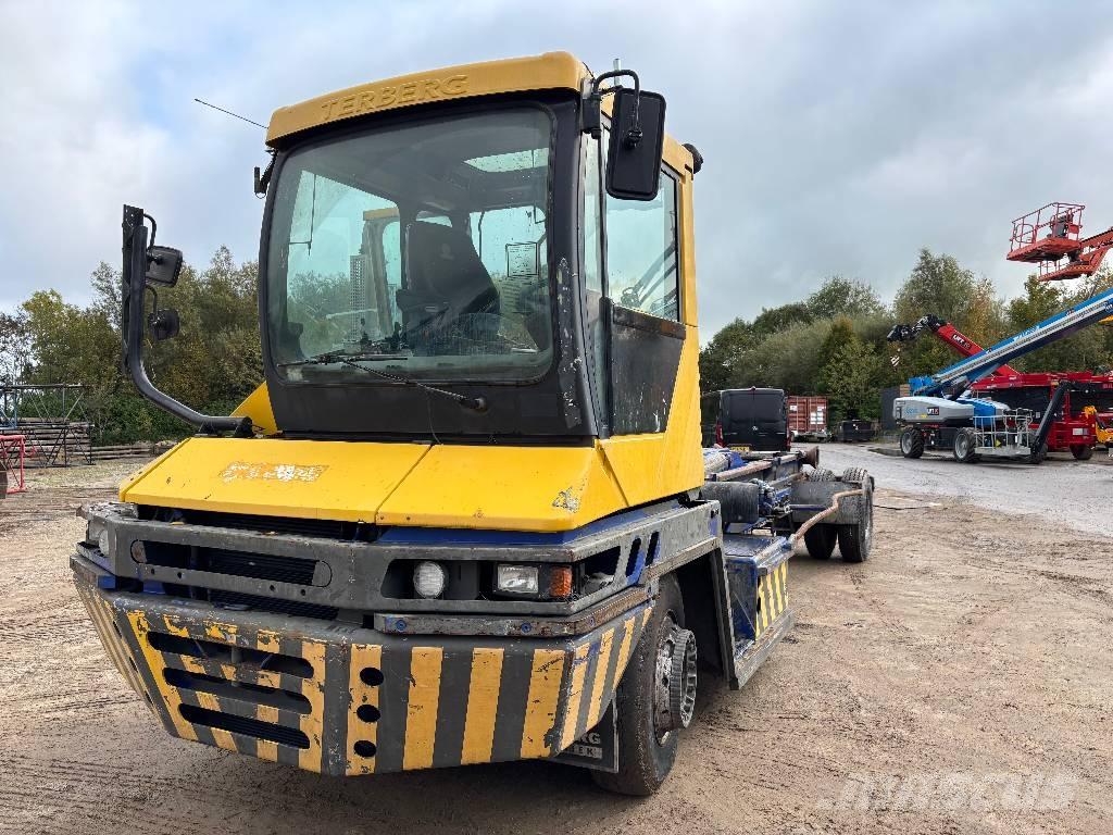 Terberg 115 終端式曳引機