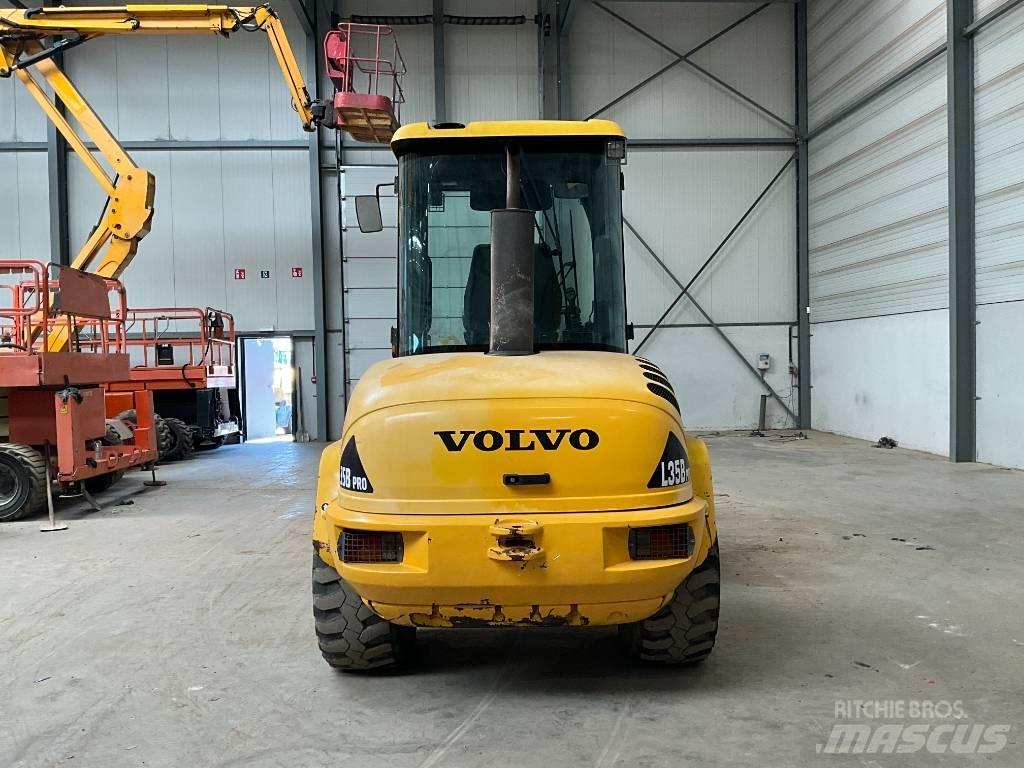 Volvo L 35 B-Z 輪胎式裝載機