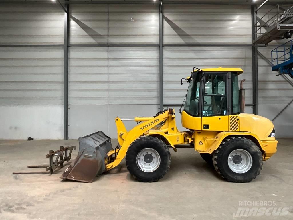 Volvo L 35 B-Z 輪胎式裝載機