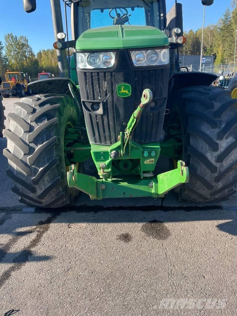 John Deere 7200 R 曳引機
