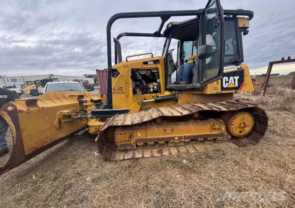 CAT D 6 M 履帶推土機