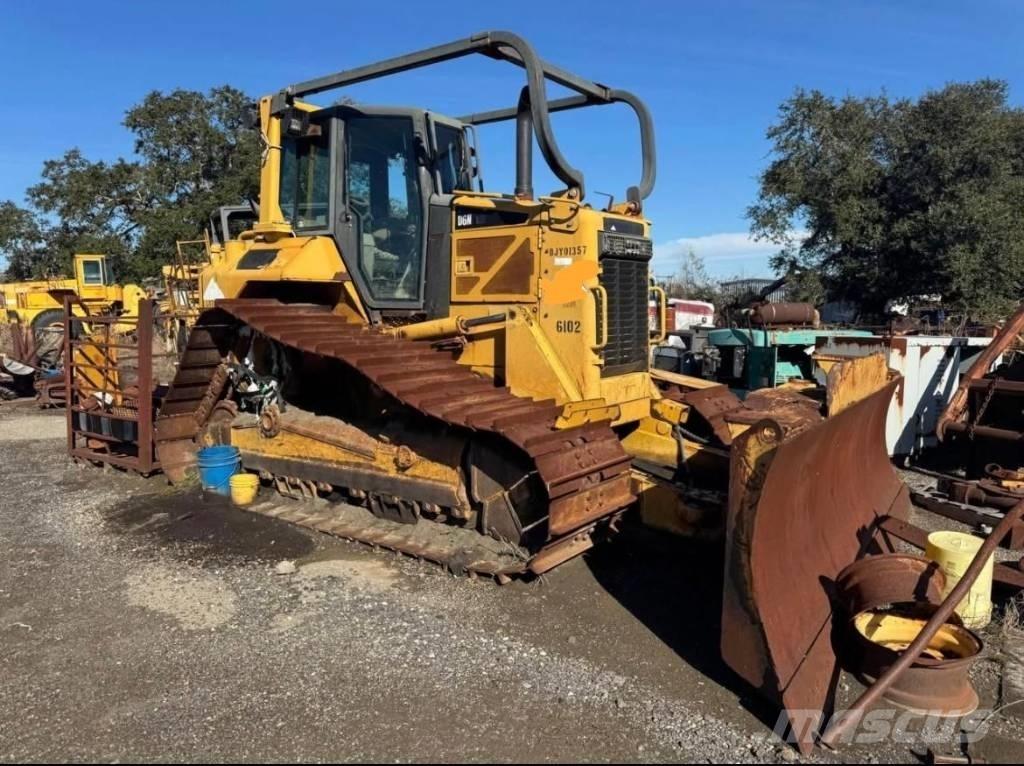 CAT D 6 M 履帶推土機