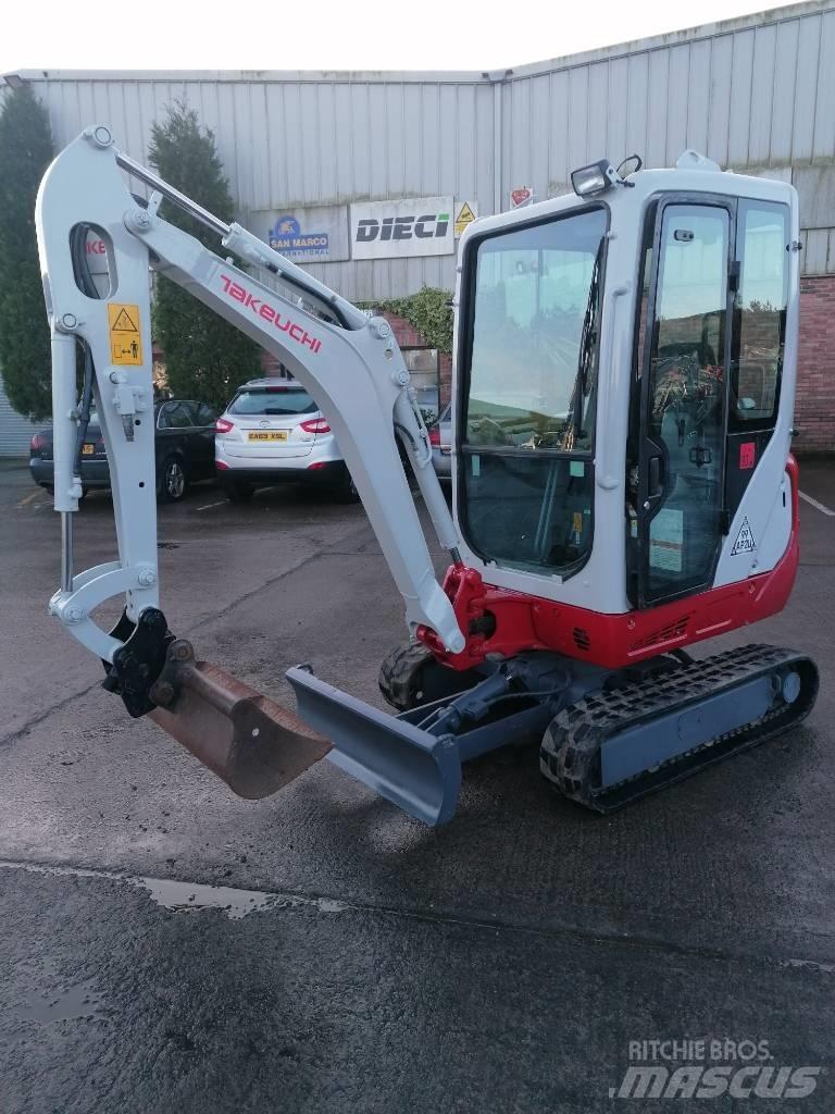 Takeuchi TB216 小型挖土機/掘鑿機<7t(小型挖掘機)
