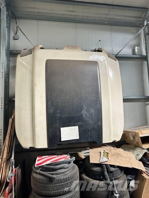 Terex TA300 鉸接式起吊車