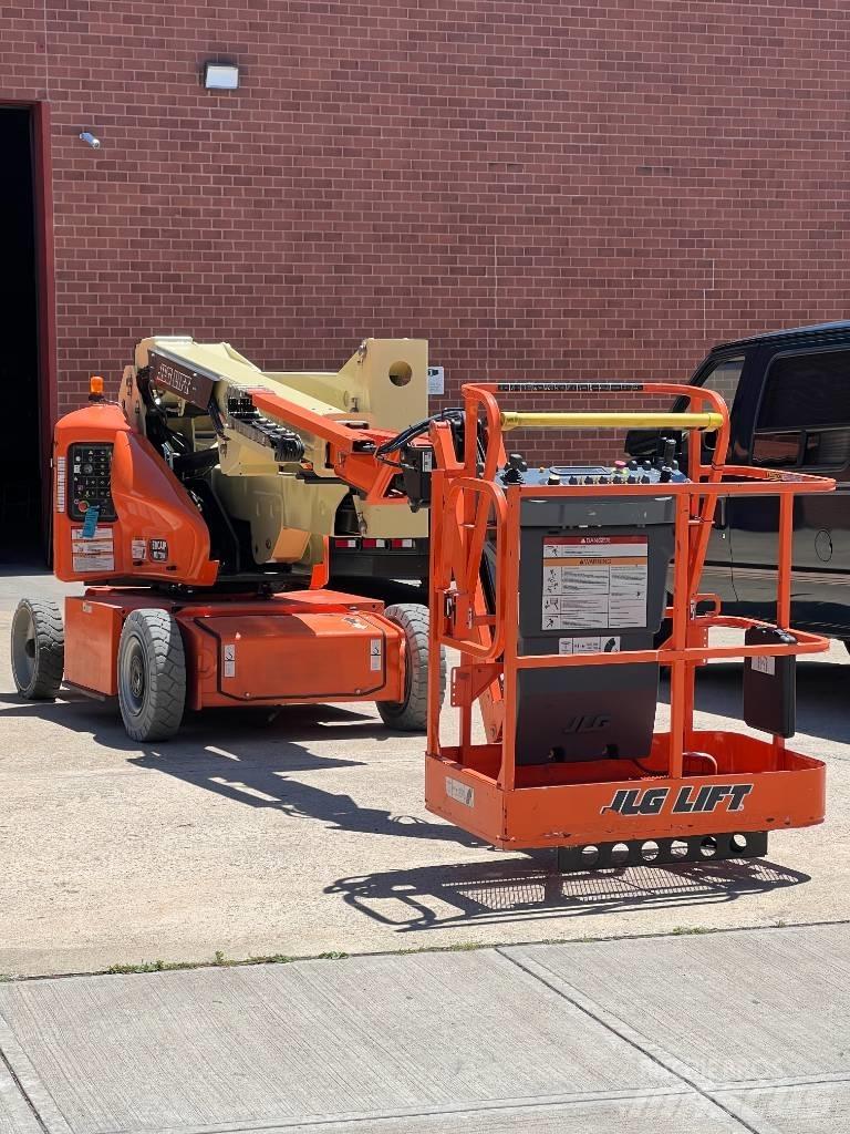 JLG E 400 AJPN 曲臂高空作業車
