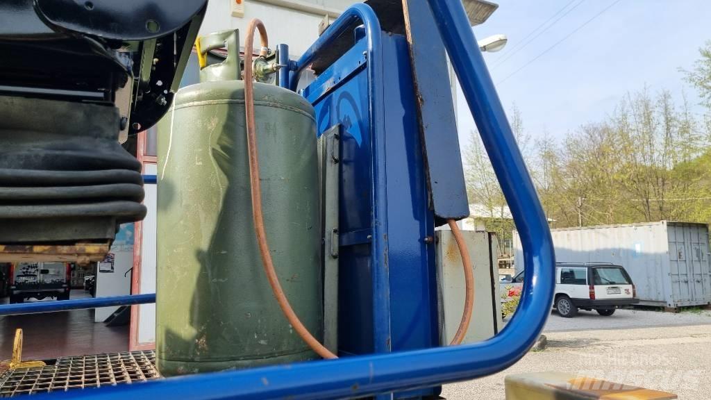Marini MF 322 瀝青攤舖機/鋪路機