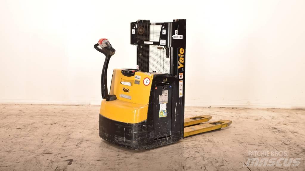 Yale MS 14 AC 行走控制式堆積機