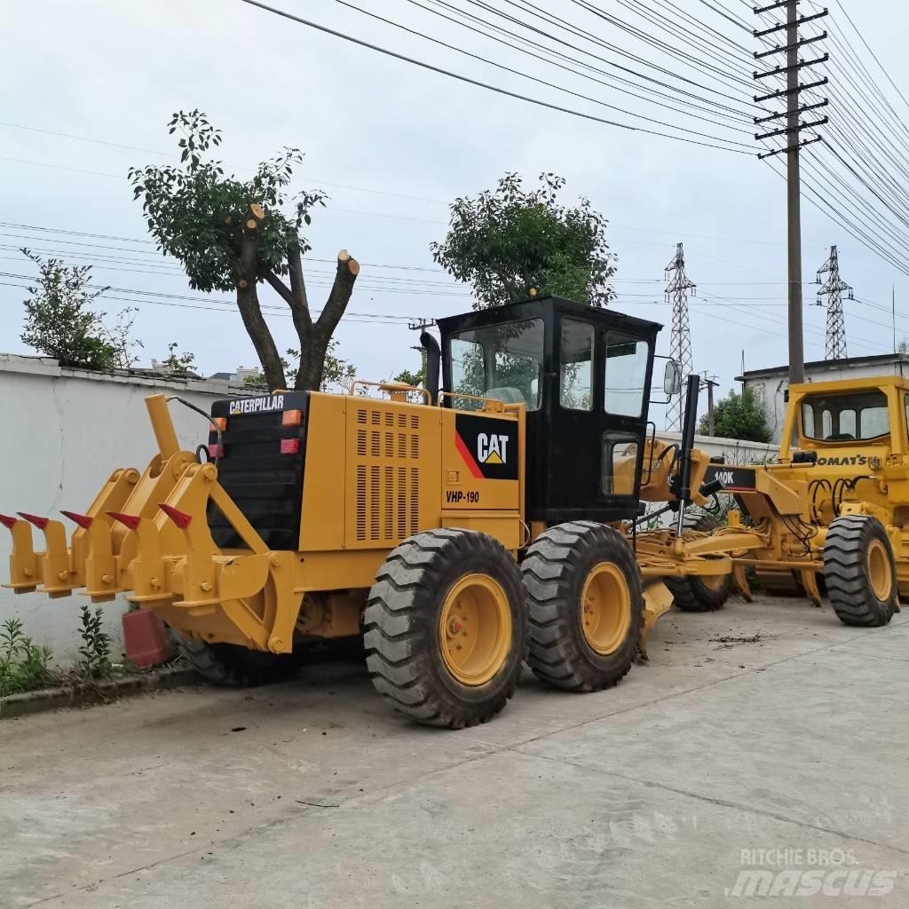 CAT 140 K 平土機