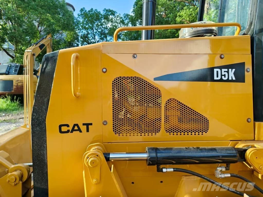CAT D 5 K 履帶推土機