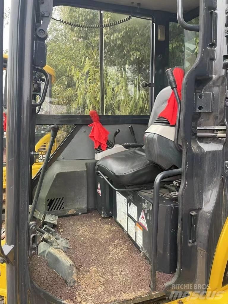 Komatsu PC30 小型挖土機/掘鑿機<7t(小型挖掘機)