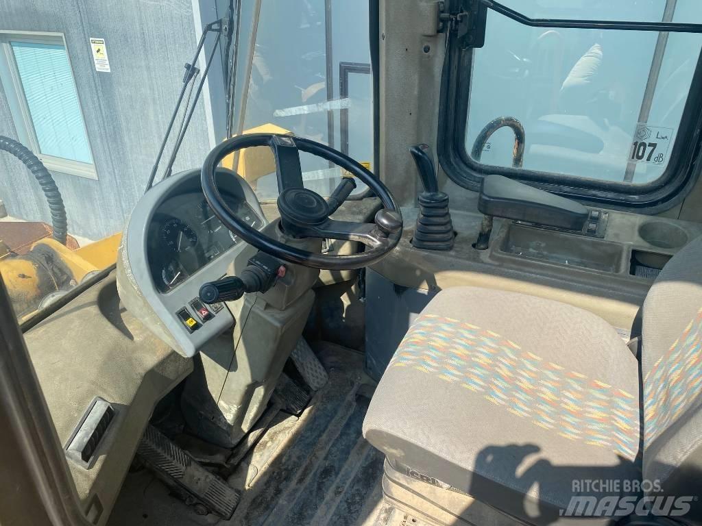 Daewoo MG300-V 輪胎式裝載機