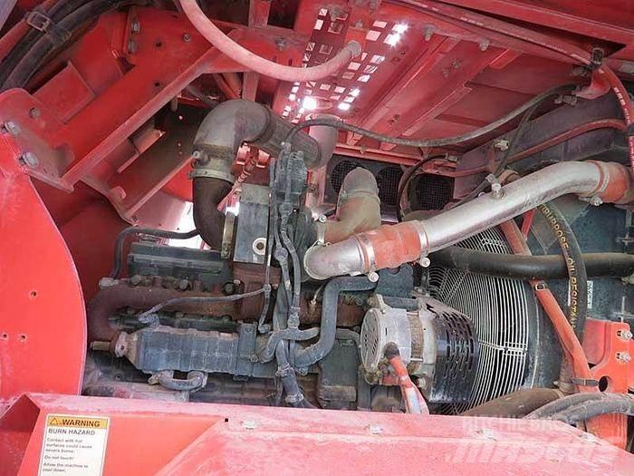 Sandvik DT 821 SC 鑽孔機