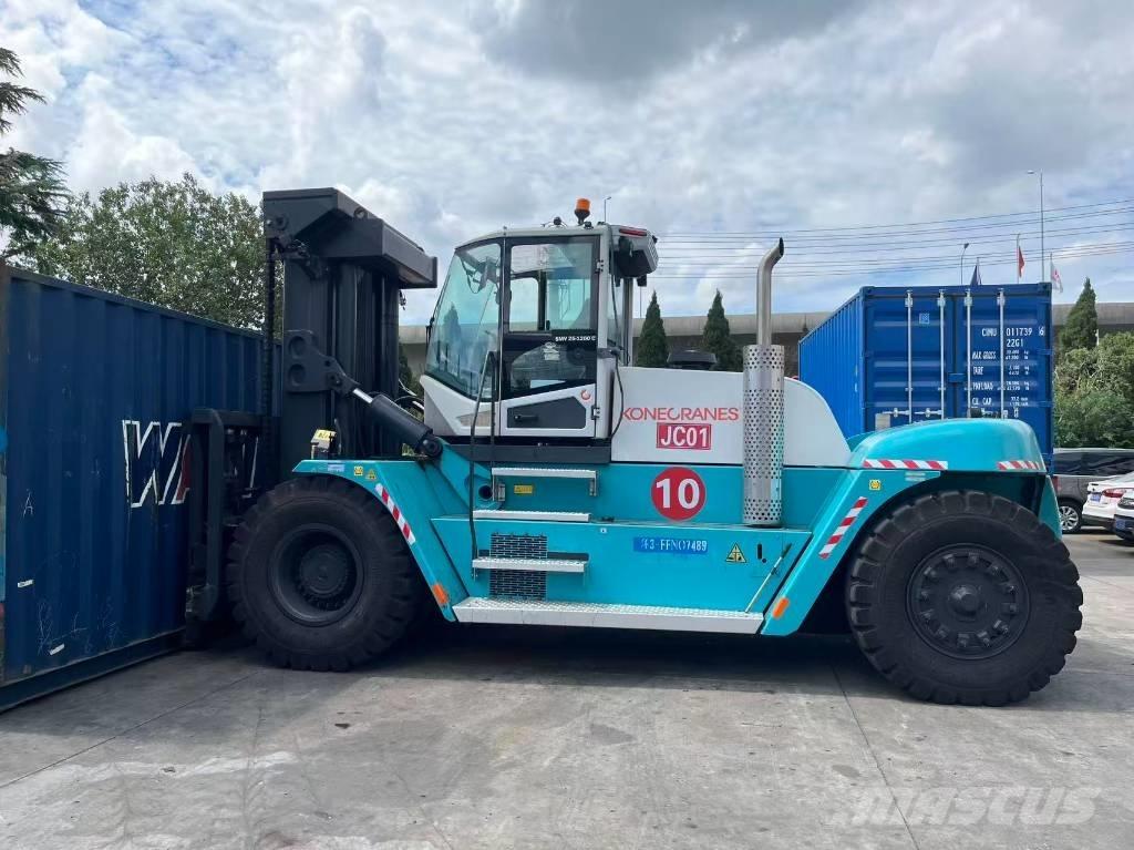 Konecranes TYPE C25t 伸縮臂操作車