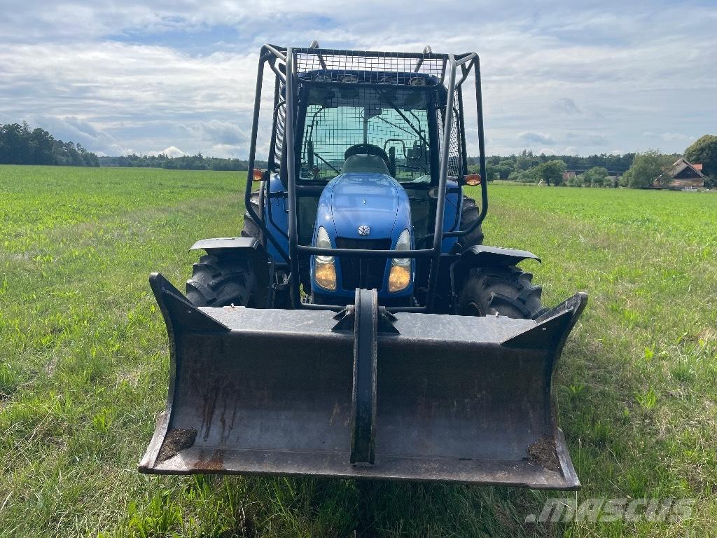 New Holland  T5050 林業用曳引機